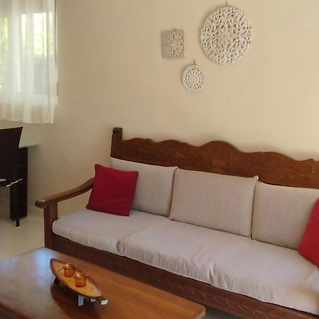 Marilen Apartment Livadia  Екстериор снимка