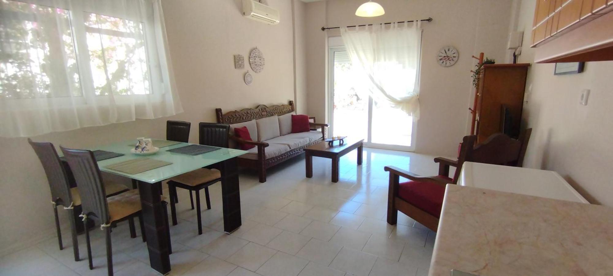 Marilen Apartment Livadia  Екстериор снимка