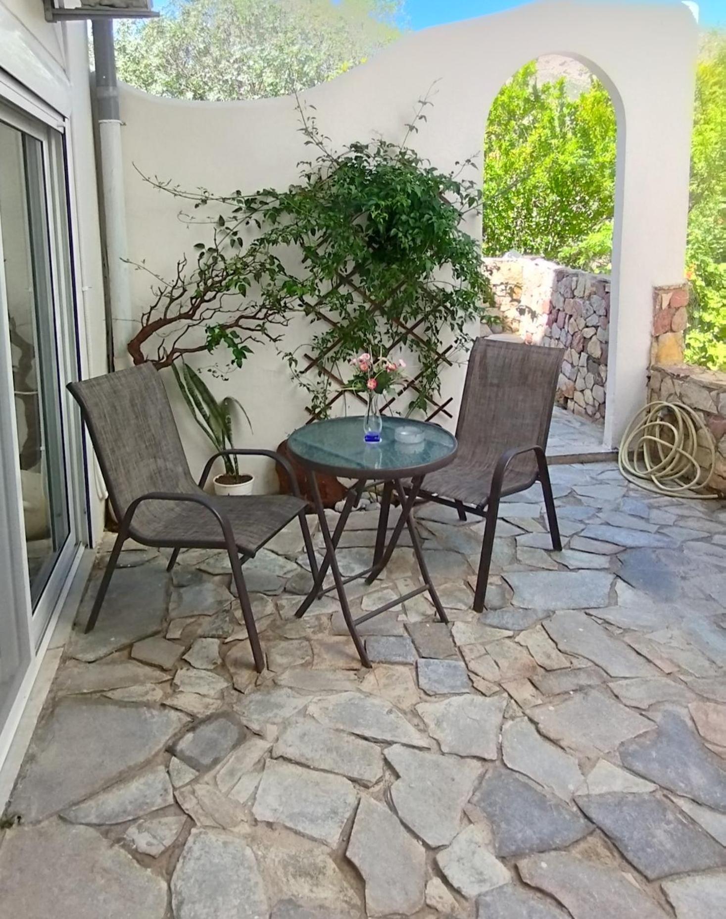 Marilen Apartment Livadia  Екстериор снимка